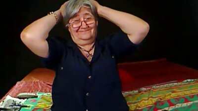 Ho bisogno di una lingua nel mio buco del culo mentre gioco con la mia video porno gay amatoriali italiani fica matura